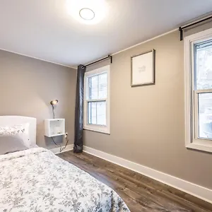 Cozy Chic Oasis 3 Bedroom Apartment
